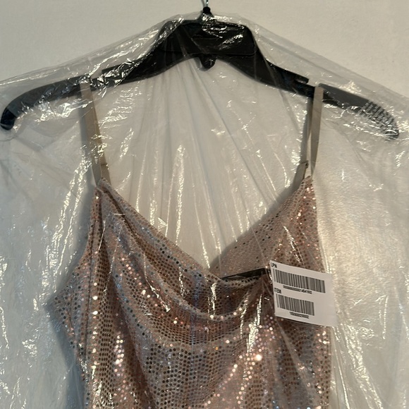 NWT BEBE COWL NECK SHIMMER MAXI DRESS ROSE GOLD Sz M - Picture 5 of 7